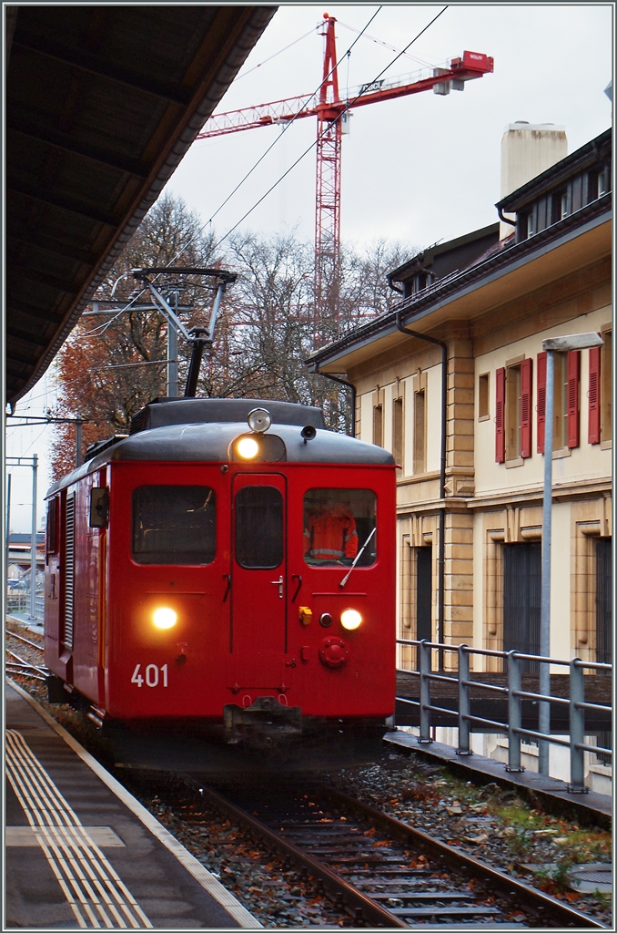 Die CJ Gem 4/4 401 stand leider etwas ungünstig. 
La Chaux-de-Fonds, den 17. Nov. 2014