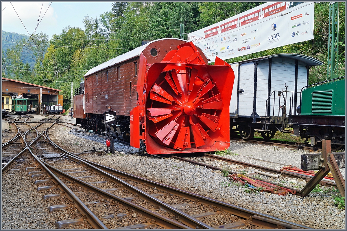 Die Dampfschneeschleuder Xrot 1052 dessen Schwesterfahrzeug bei der RhB betriebsfhig vorgehalten wird, wird fr das Mega Bernain Festival aufgearbeitet. Chaulin, den 19. Augsst 2018