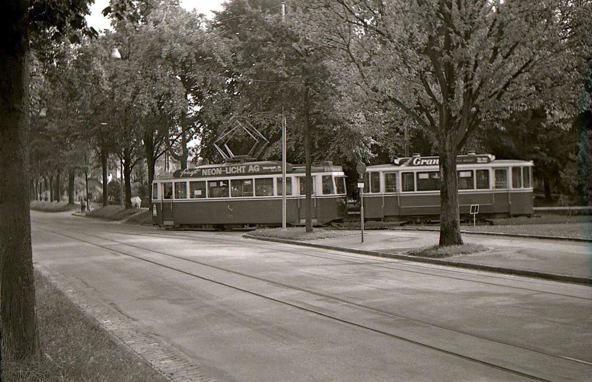Die ehemalige Tramlinie 1 in Bern, Endstation Brückfeld: Ausfahrt aus der Schlaufe, Motorwagen 172 mit Anhänger 224. 21.Sep.1965 