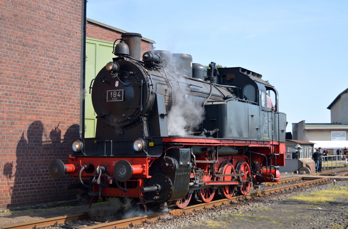 Die ELNA. Eine Bellingrodt typische Aufnahme. 35mm, Schräg von vorne. Hier am 14.05.2015 im Eisenbahnmuseum Darmstadt-Kranichstein.