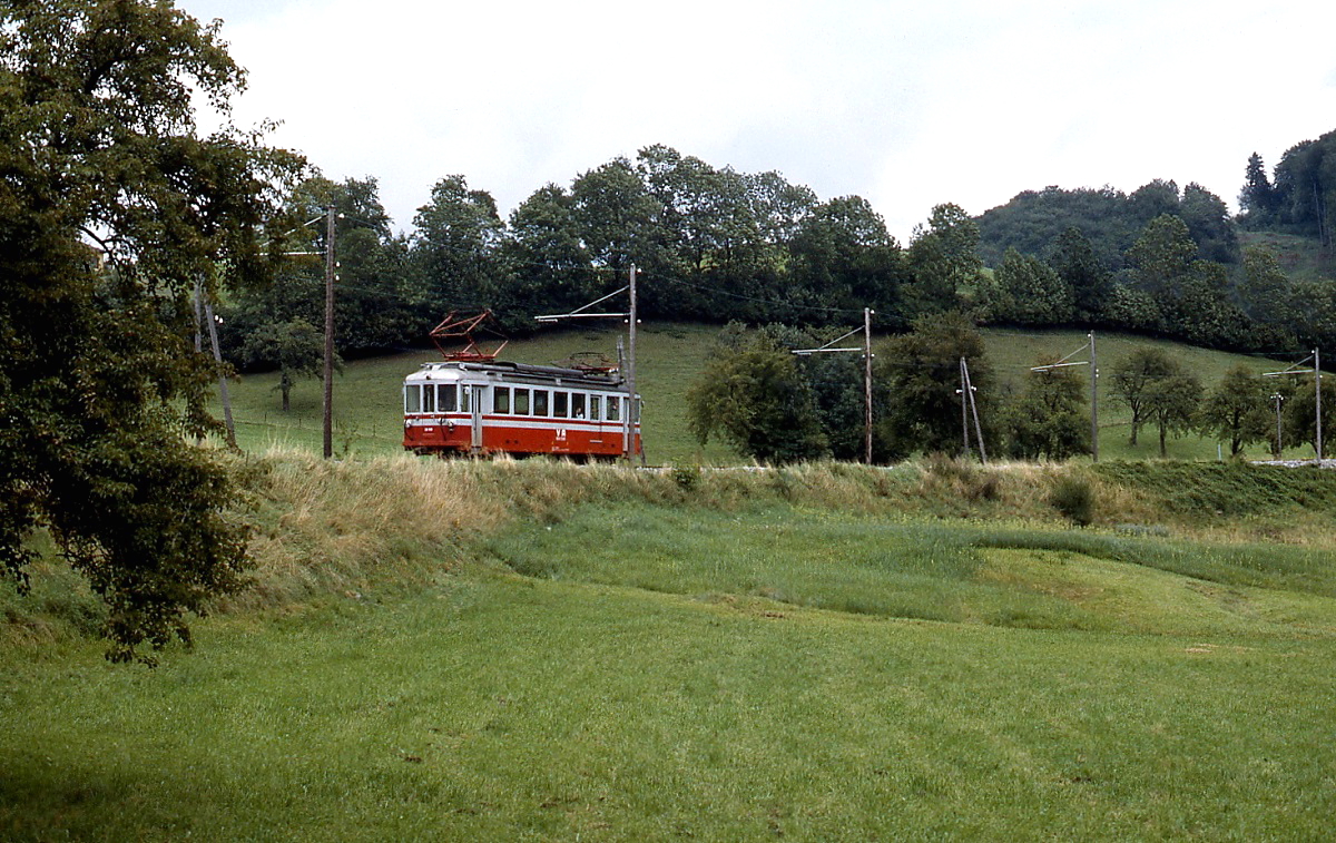 Die Firma Stern & Hafferl betreibt mehrere normal- und meterspurige Bahnen in Obersterreich. Nachdem zunchst gebrauchte Fahrzeuge aus Deutschland die ursprnglichen Triebwagen ersetzen sollten, wurden spter auch ex-schweizer Triebwagen gekauft. Im Juli 1992 hat der ET 26.109 (ex-Sernftalbahn BFe 4/4 6, ex AOMC BDe 4/4 112) auf der meterspurigen Lokalbahn Gmunden-Vorchdorf (GV) gleich die Endhaltestelle in Gmunden Traundorf erreicht.