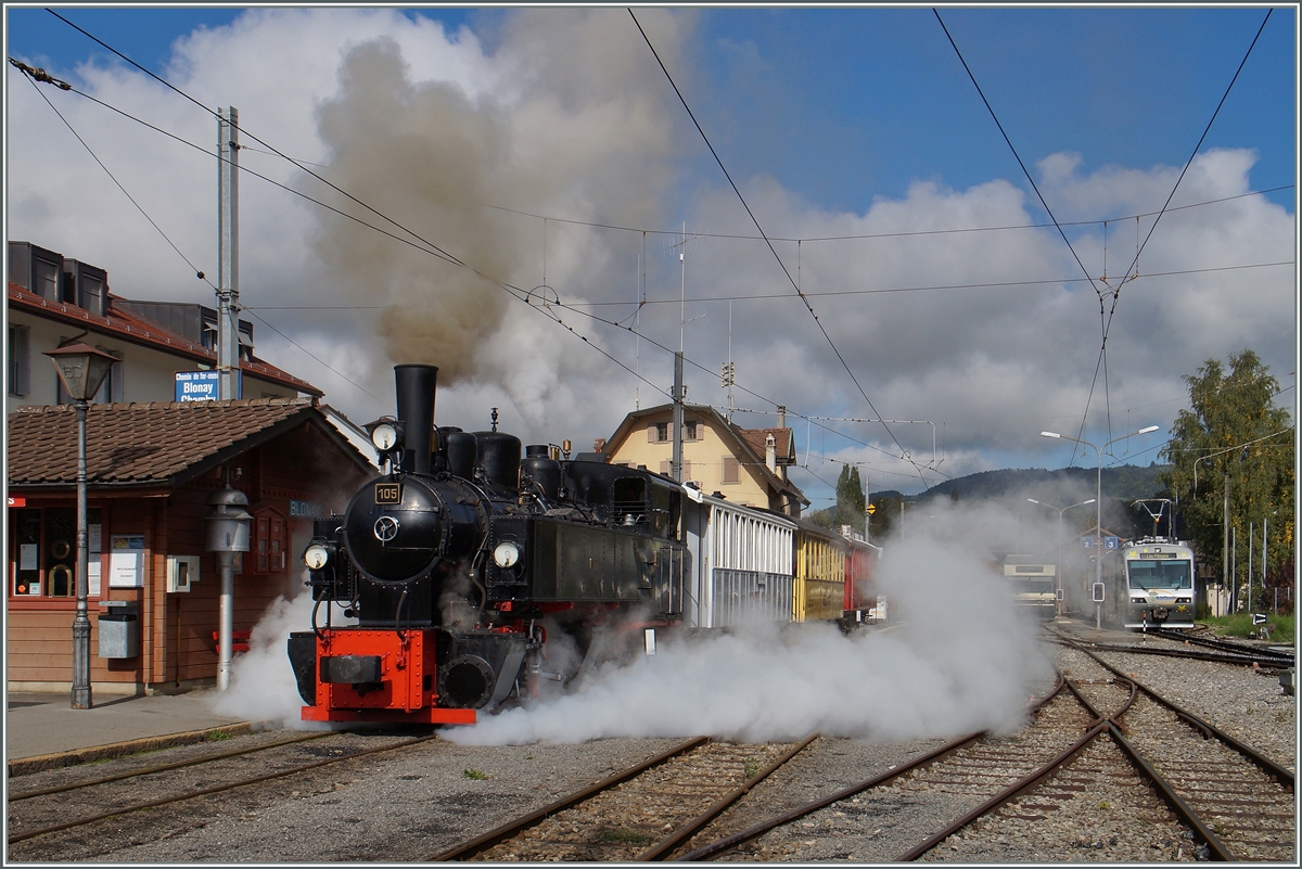 Die G 2x 2/2 105 bei der Blonay Chamby Museumsbahn in Blonay.
10. April 2015