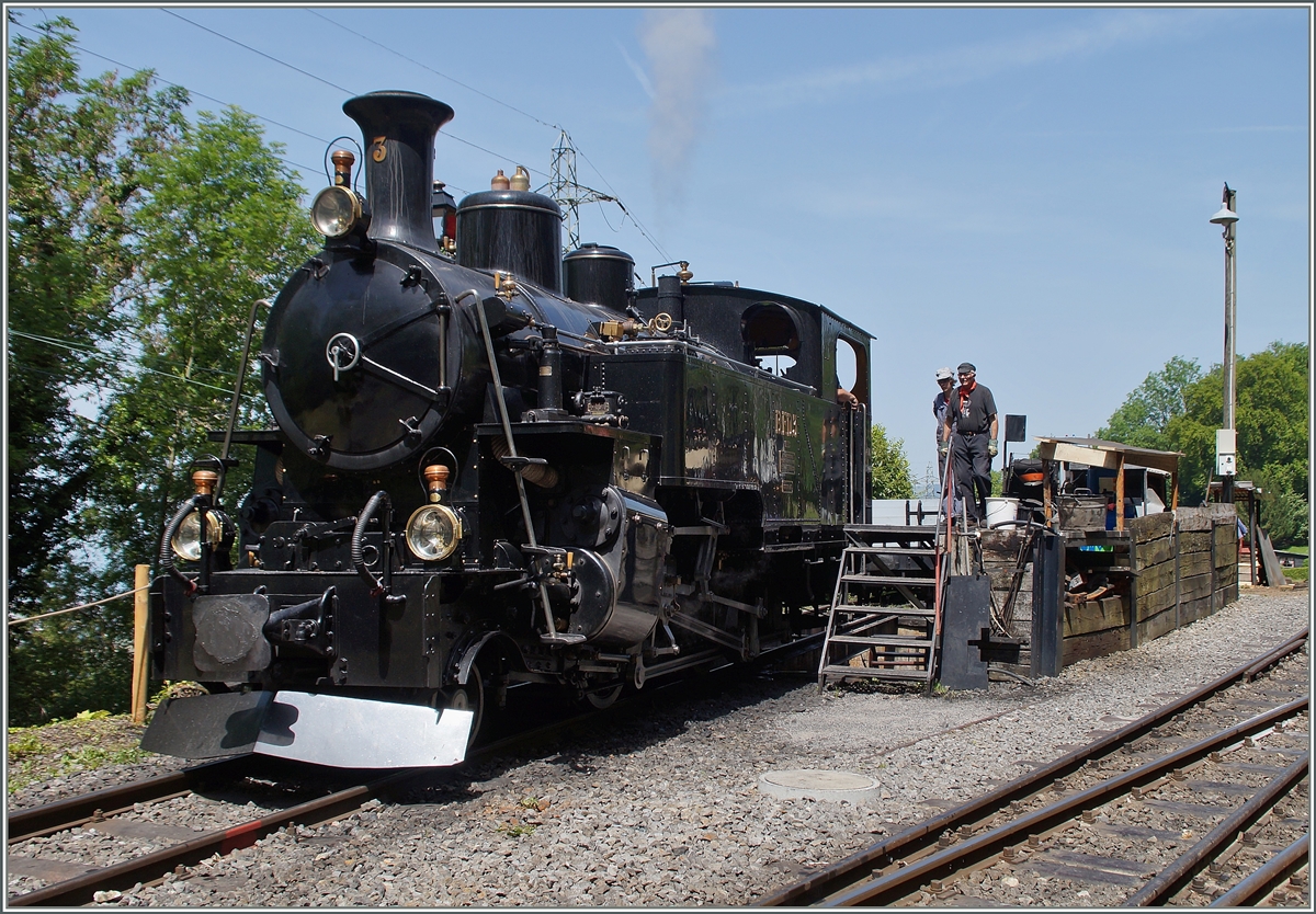 Die HG 3/4 N° 3 (Baujahr 1913) der Furka Oberalp Bahn dampft nun bei der Blonay-Chamby Museumsbahn.
Pingstfestival 2014
Chaulin, den 9. Juni 2014
