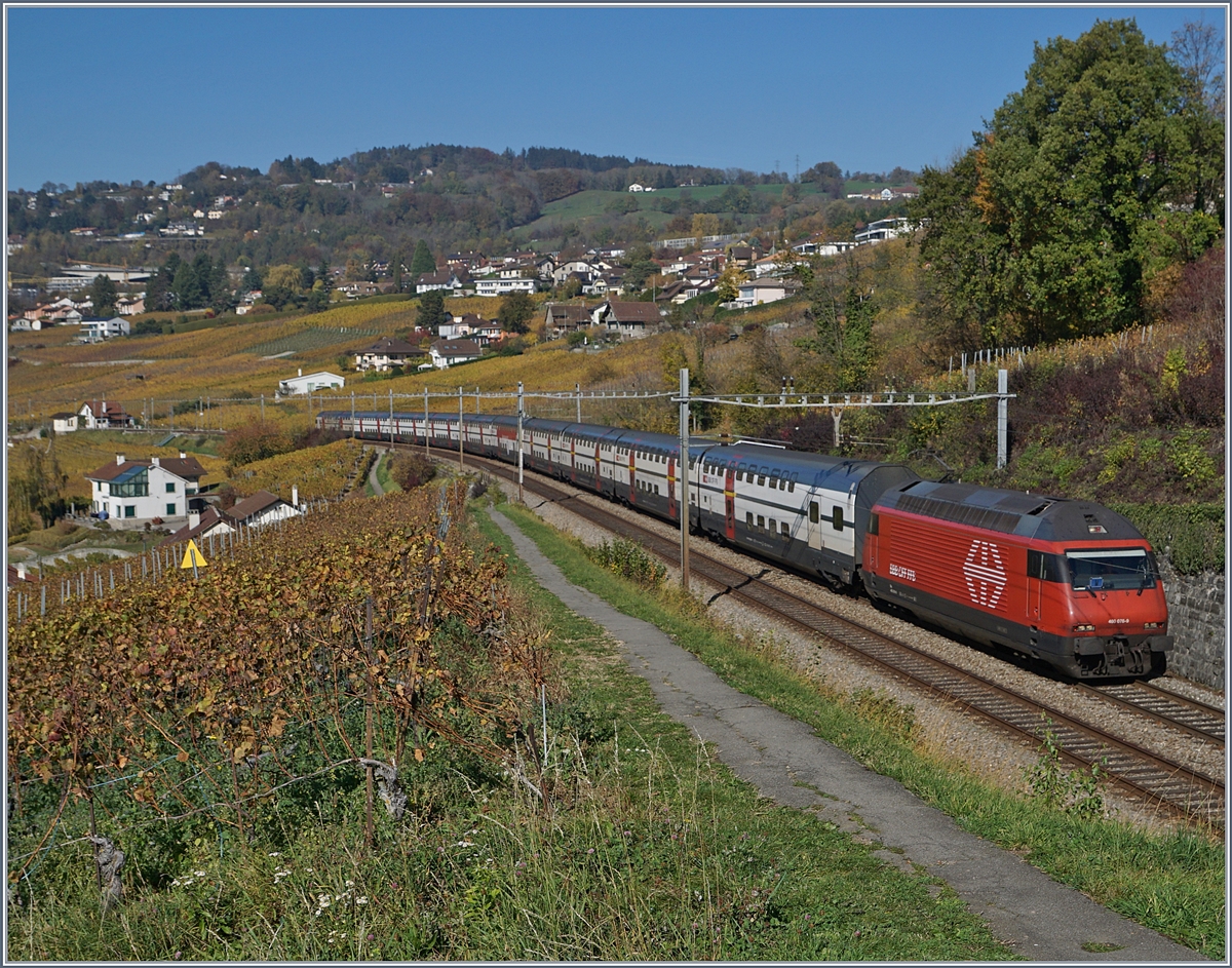 Die SBB Re 460 078-9 mit eine IC Genève - St.Gallen bei Bossière.
26. Okt. 2017