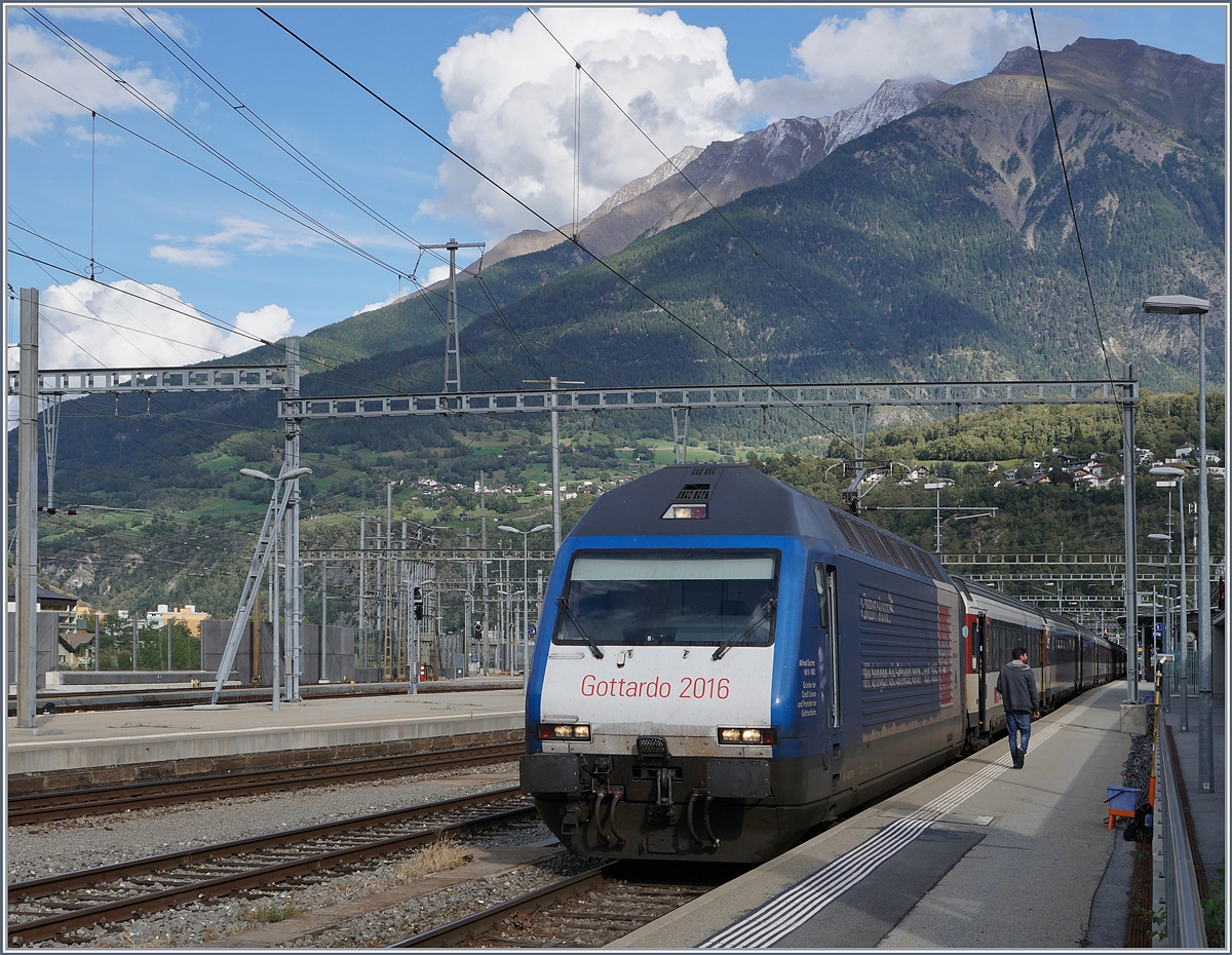 Die SBB Re 460 079-7  Gotthardo  in Brig.
18. Sept. 2017