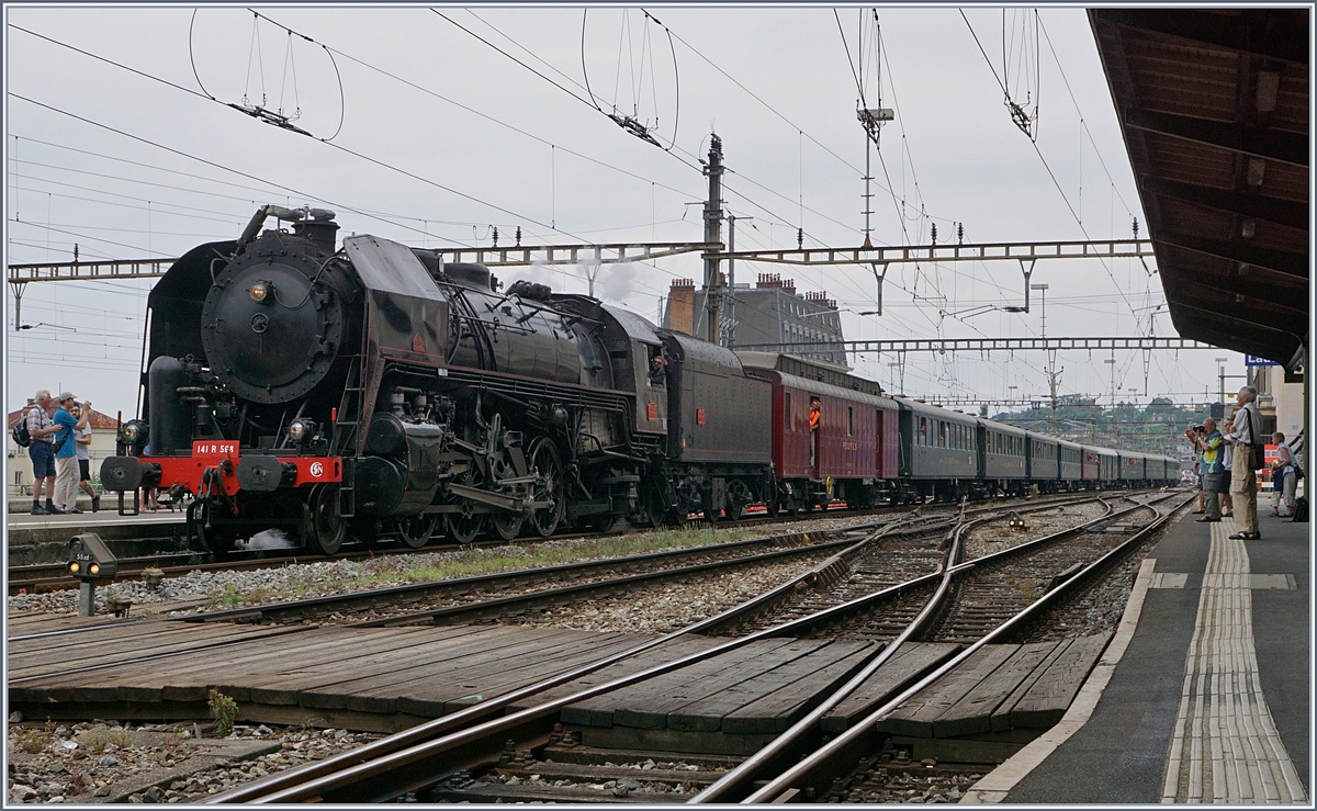 Die SNCF 141 R 568 erreicht mit ihrem Extrazug Lausanne.
24. Juni 2017