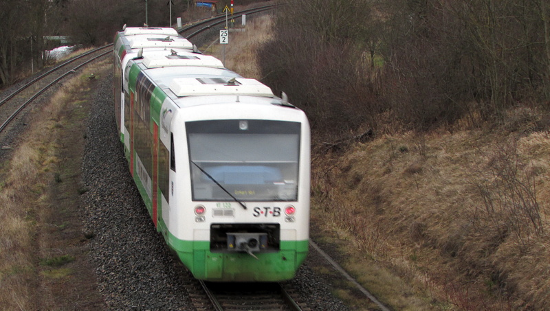 Die S�d-Th�ringen-Bahn bei der Einfahrt in Gr�fenroda am 11.Jan.2014