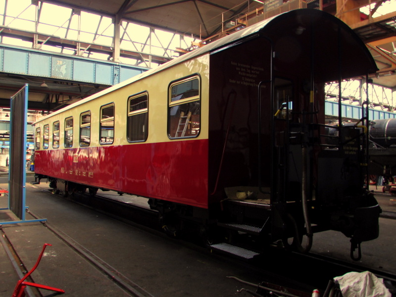 Dieser HSB Wagen steht kurz vor der Fertigstellung im DLW Meiningen.
Hier am 26.April.2014