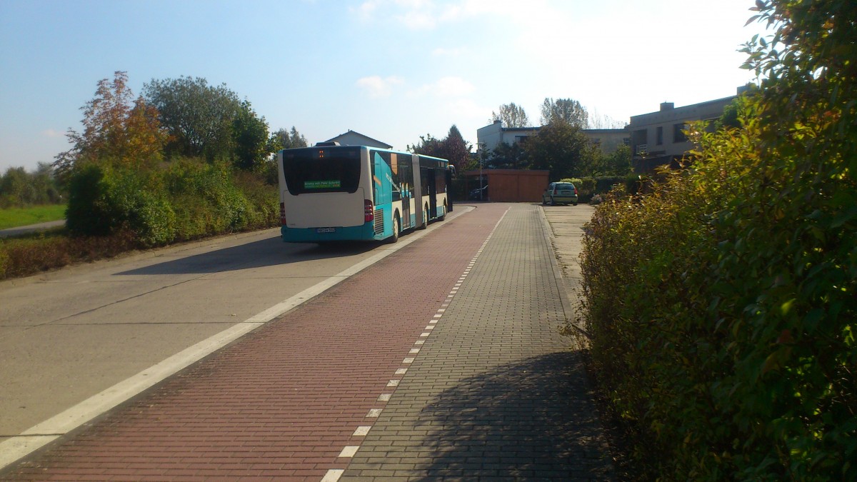 ....dieser Wagen bei der Pause am Pflegeheim auf der Linie 8 und zur zeit ist der Citaro Facelift NB SW 582 ohne Werbung (obwohl bis vor kurzem noch die Werbung für Music Town auf ihm zu sehen war)