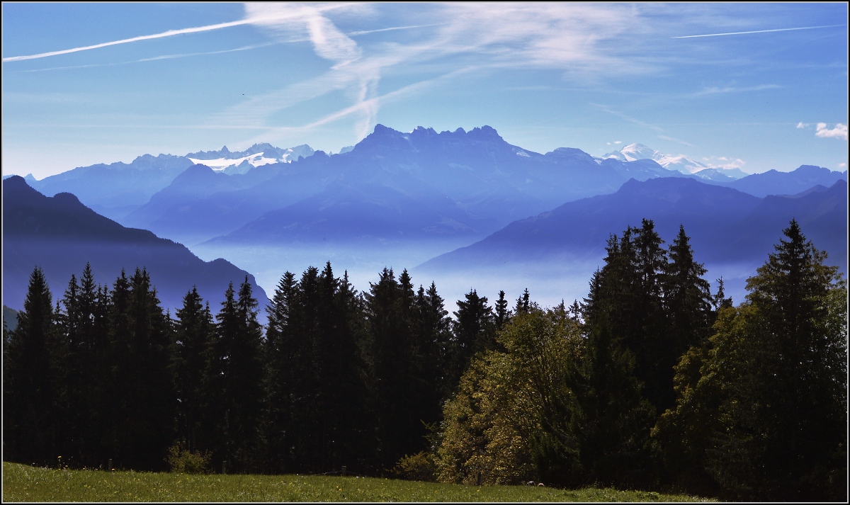 Doch ein wunderbarer Blick mit höchsten Ansichten vom Aussichtsberg oberhalb Blonay... September 2014.