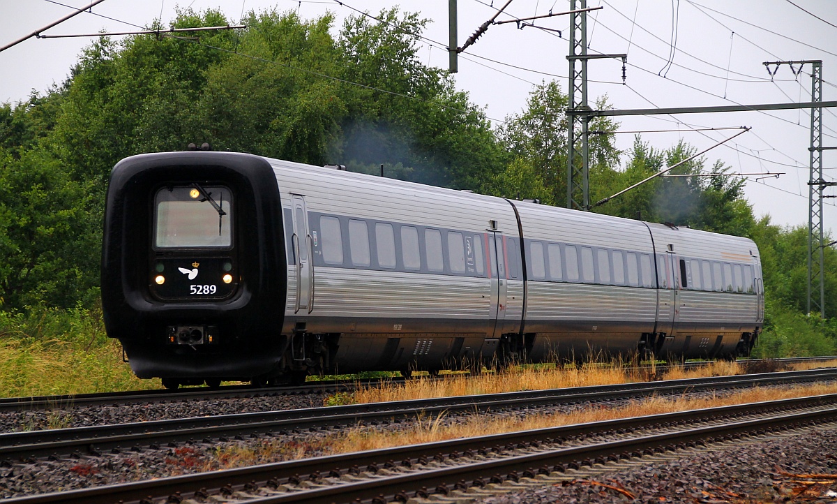 DSB IC3 MFA/FF/MFB 50/54/5289 als EC 387 nach Hamburg hier aufgenommen in Jübek. 27.06.2014