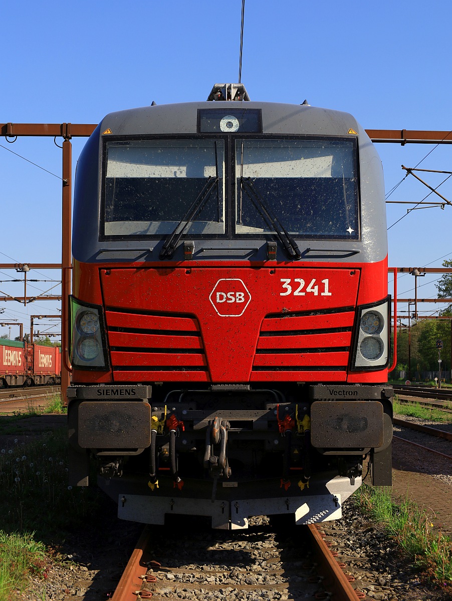 DSB Litra EB 3241, REV/MMAL/18.07.22 zu Gast in Pattburg/DK. 13.05.2023 II