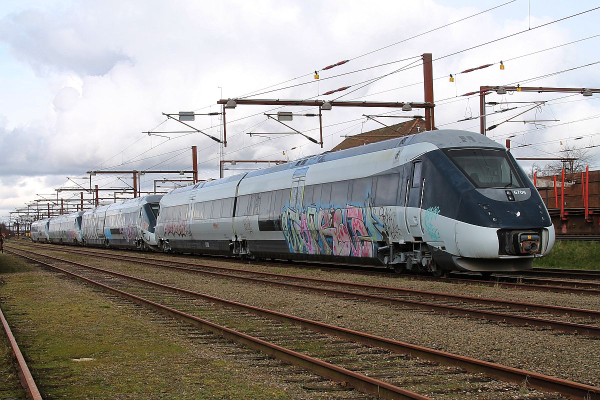 DSB MP 5709 + MP 5712 + MP 5713 + MP 5702 warten in Pattburg(DK) auf die weitere Überführung nach Rumänien 03.03.2020