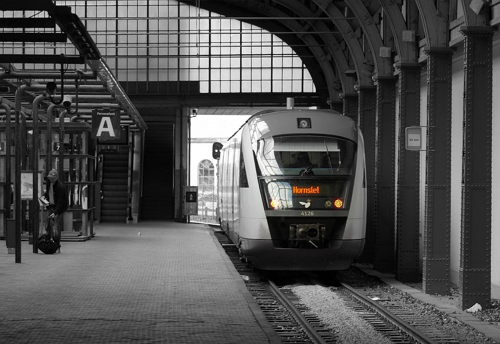 DSB MQ 41/4926 kurz vor der Abfahrt nach Hornslet. Aarhus Pbf 13.05.2011