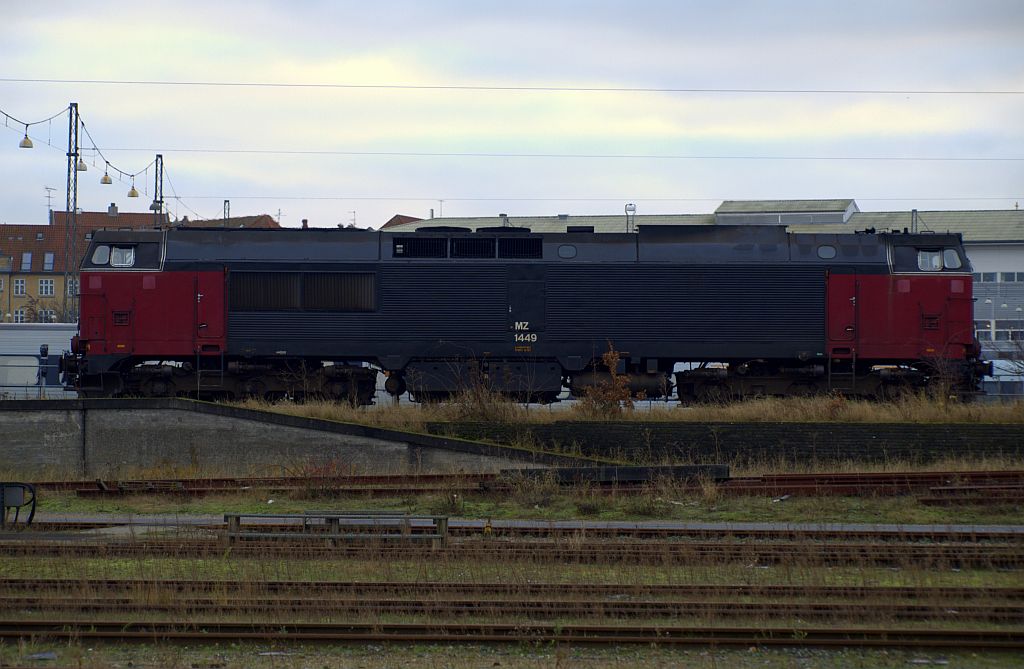 DSB/DB Litra MZ 1449 stand am 13.12.2009 abgestellt im Gbf Aarhus.