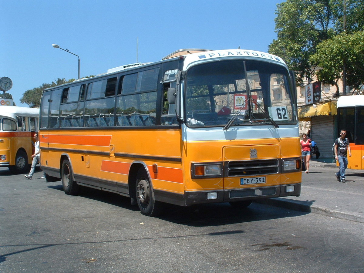 EBY 591
1977 Bedford YLQ
Plaxton Supreme C45F
New to Hartley, Buxton as PET 214R.

Previous Maltese reg - Y-0591

Photo taken at City Gate Terminus, Malta 1st May 2010.