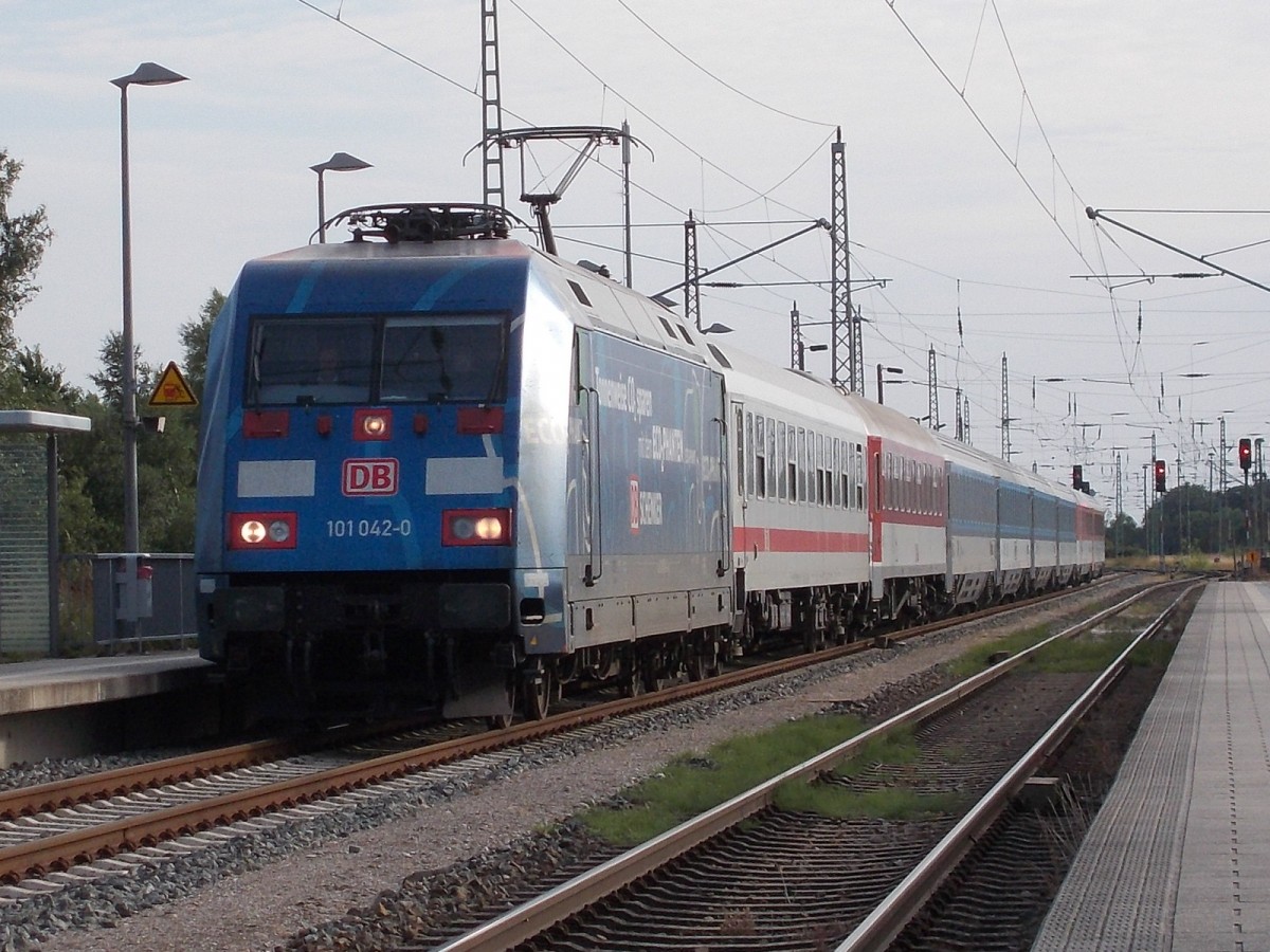 ECOPHANT 101 042 kam,am 23.Juli 2015,mit dem EC 378 in Bergen/Rügen an.