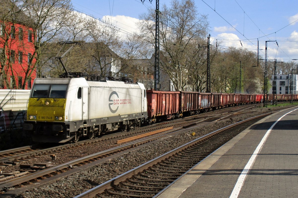 ECR 186 174 durchfahrt Köln Süd am 30 März 2017.