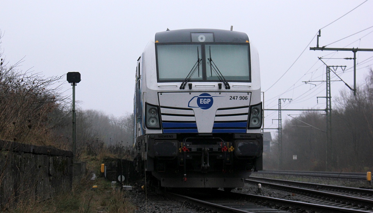 EGP 247 906 mit Rübenzug abgestellt in Jübek. 06.12.2020