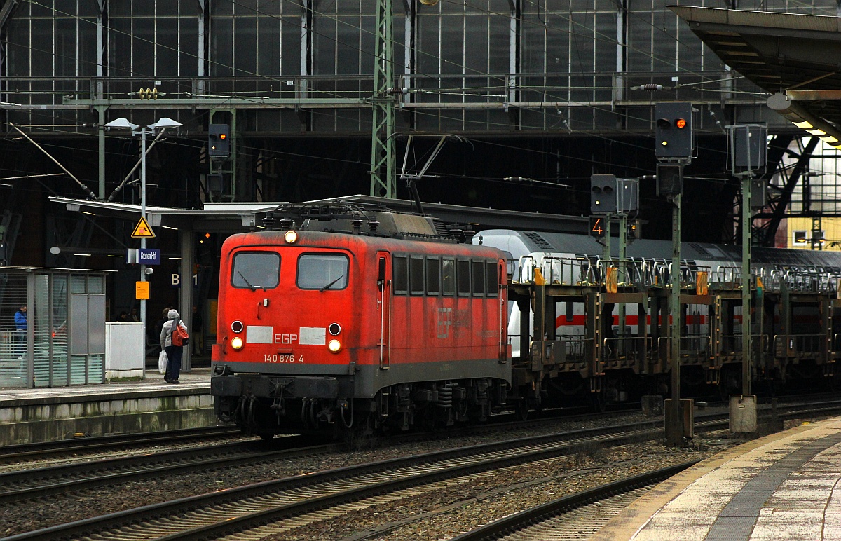 EGP E40 876/6140 876-4(REV/LD X/07.06.12) mit ARS Autotransport-Leerzug aufgenommen im Bremer Hauptbahnhof. 29.01.2016