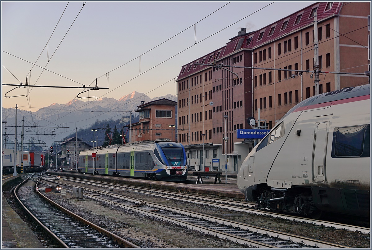 Ein FS Minutto wartet in Domodossola auf die Abfahrt Richtung Novara.
7. Jan. 2017