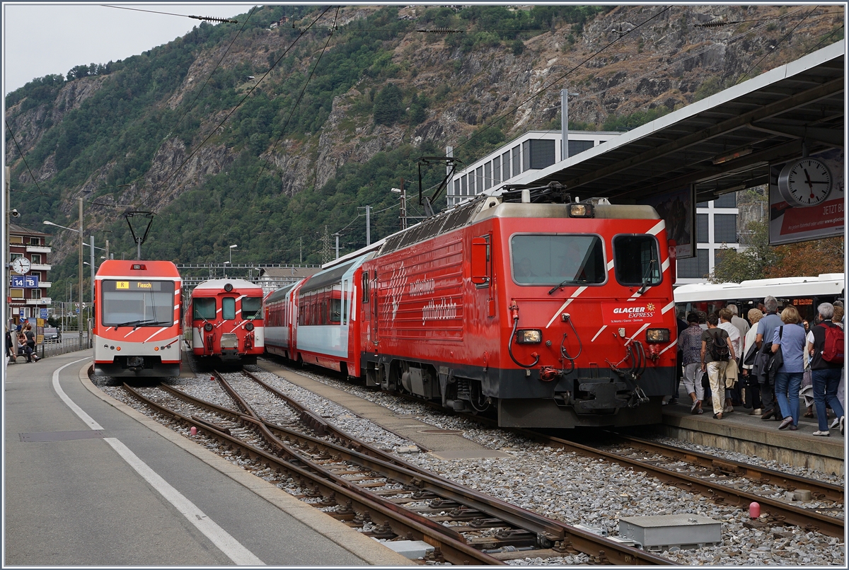 Ein Glacier Express wartet in Brig auf die Abfahrt Richtung Chur.
4. Sept. 2016