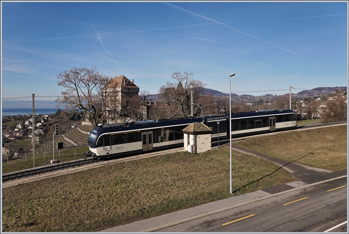 Ein  MVR GTW ABeh 2/6 beim Halt in der klienen Station Châtelard VD. 

16.01.2019