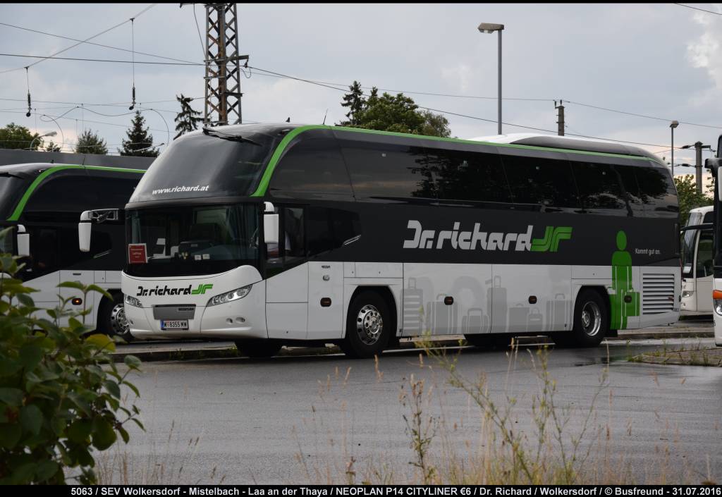 Ein NEOPLAN P14 CITYLINER von Dr. Richard (Wien) im Einsatz beim SEV im Auftrag der ÖBB.