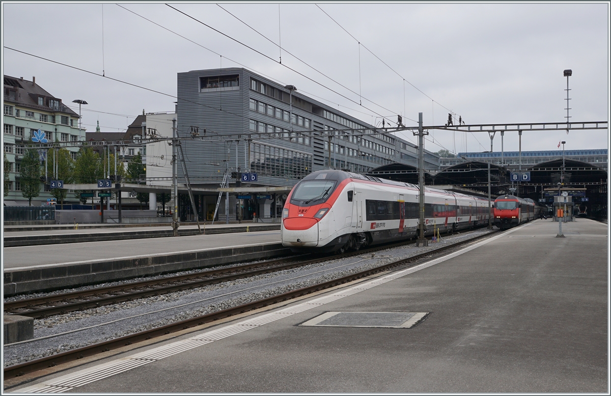 Ein SBB RABe 501  Giruno  verlässt Luzern. 

30. Sept. 2020
