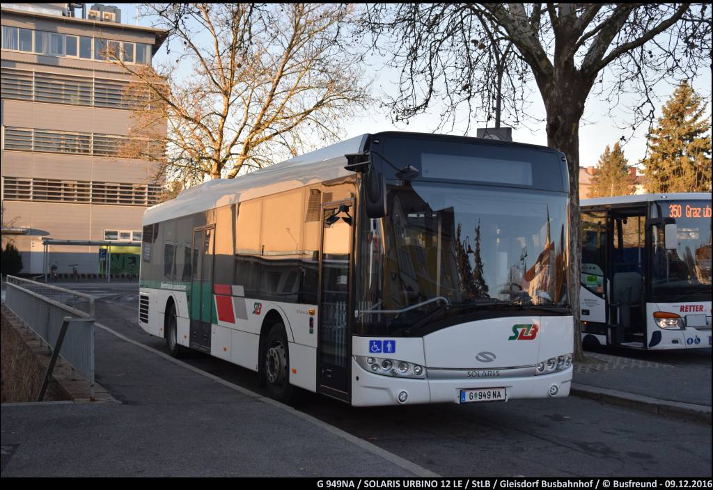 Ein SOLARIS URBINO 12 LE der Steiermärkischen Landesbahnen (StLb) abgestellt am Busbahnhof Gleisdorf.