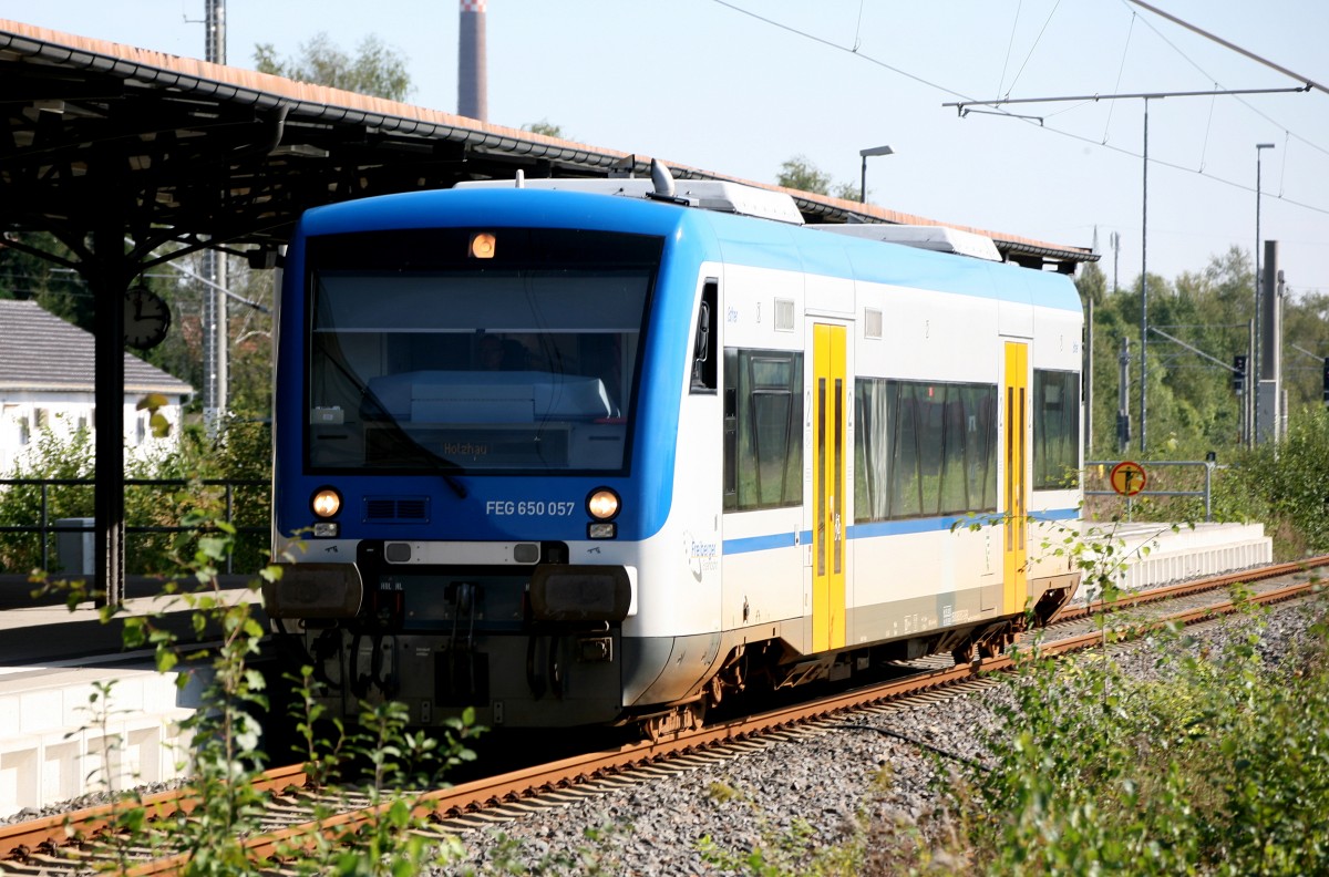 Ein TW der FEG in Freiberg, bei der Einfahrt in Freiberg. 28.09.2014 12:18 Uhr.