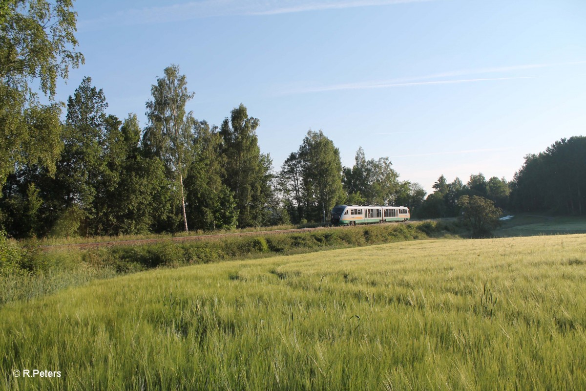 Ein Unbekannter VT als OPB 20870 Cheb - Marktredwitz bei Oschwitz. 06.06.15