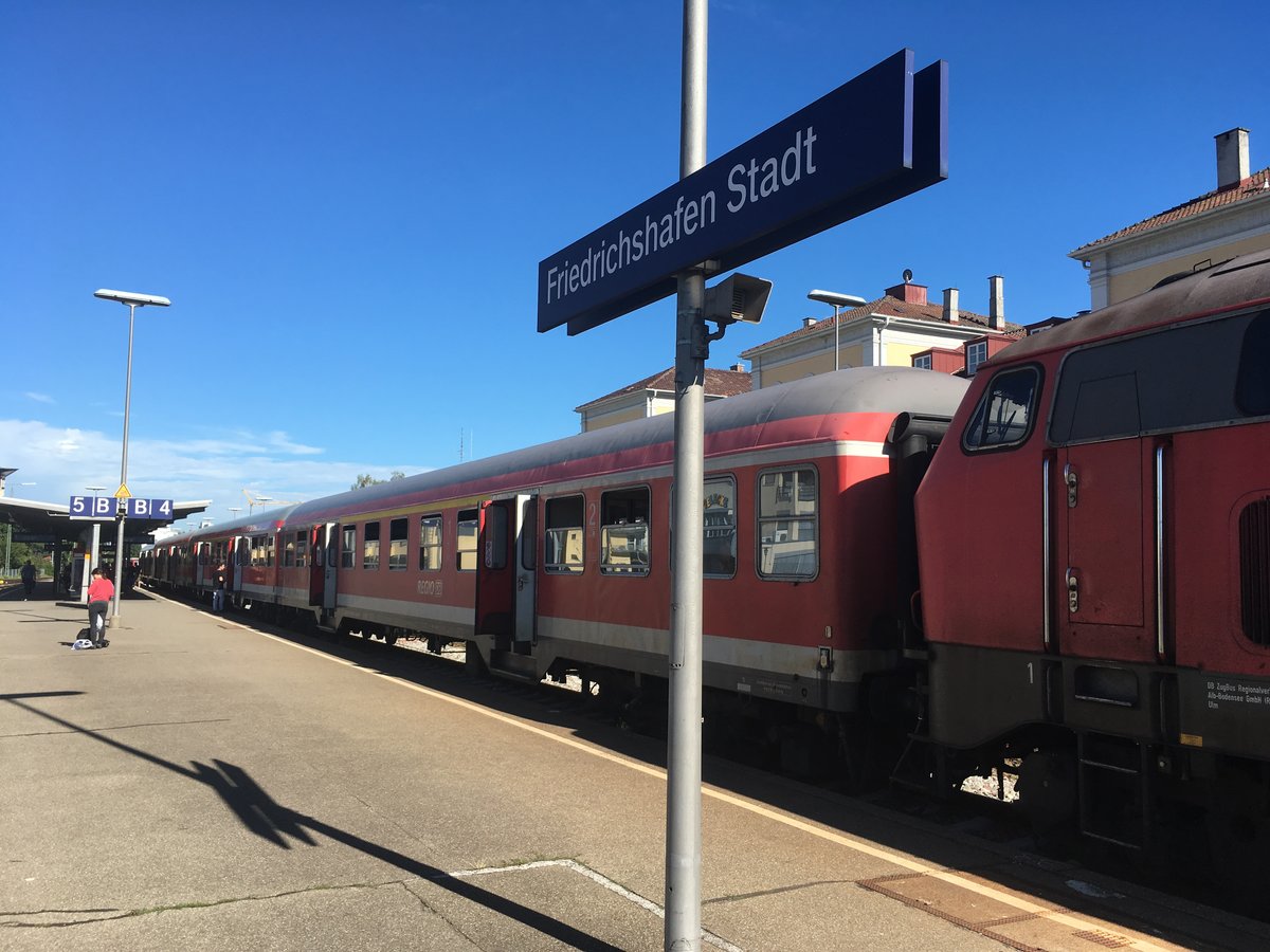 Eine ausgefallene DoSto Garnitur brachte die n Wagen wieder zurück auf eine ihrer ehemaligen Stammstrecken: Die Südbahn.

29.07.17 ; FN Stadt 