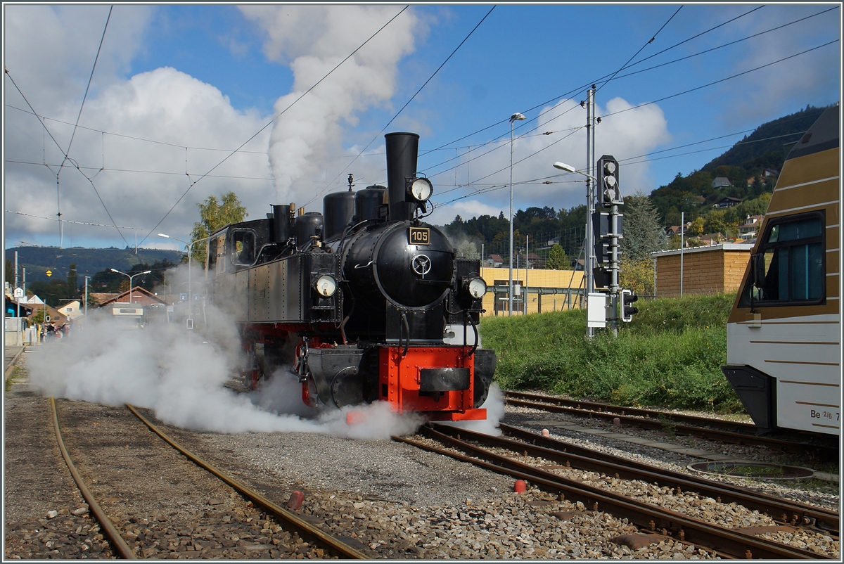 Eine Freude, wie die G 2x 2/2 105 dampft.
Blonay, den 4. Okt. 2015