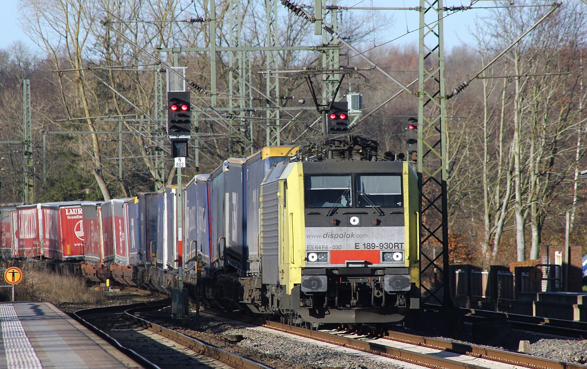 Eine der letzten  gelben ...TXL 61189 930-1/ES64F4-030/E189-930RT mit dem sonntäglichen DGS 40577 nach Verona Q.E aufgenommen in Schleswig am 27.11.2016