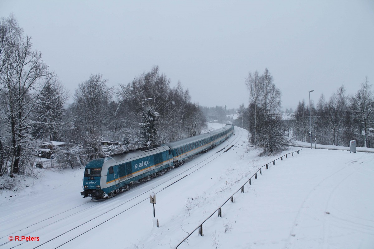 Einfahrt von Marktredwitz und 223 066 als ALX84111 Hof - München. 31.01.15