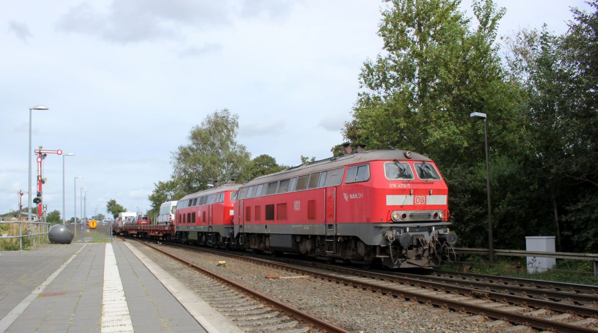 Einfahrt in Niebüll für DB 218 473-7 und RP 218 466-1 mit Az. 01.09.2019