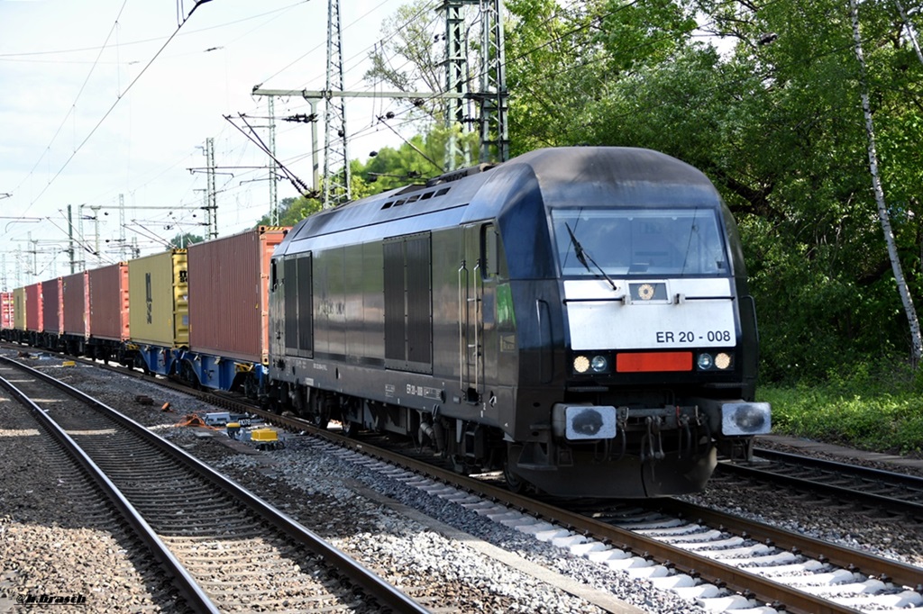 ER20-008 zog einen containerzug durch harburg,11.05.19