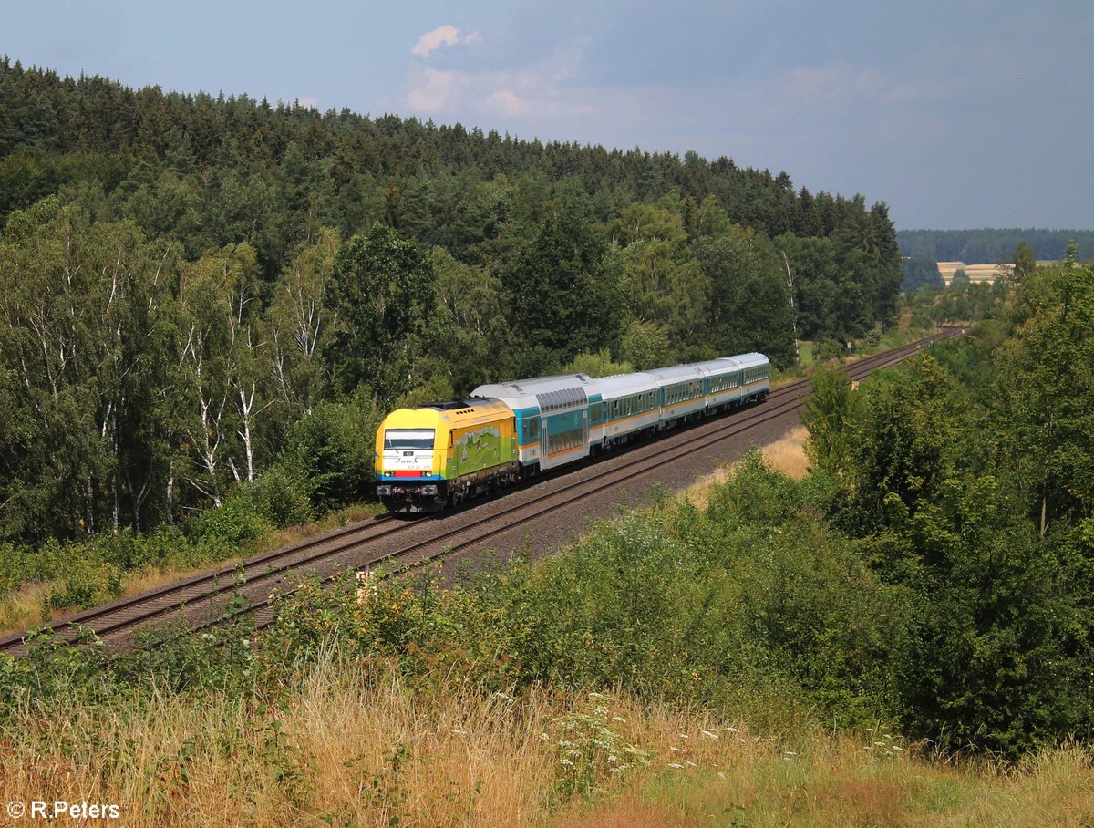 ER20 013 Bodo zieht mit dem ALX84108 Hof - München durch die Oberfränkische Landschaft im Raum Marktredwitz. 28.07.18