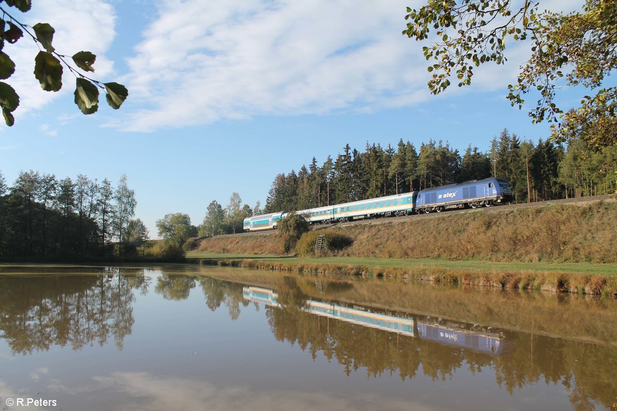 ER20 015 zieht den ALX84103 Münschen - Hof bei Oberteich. 12.10.18