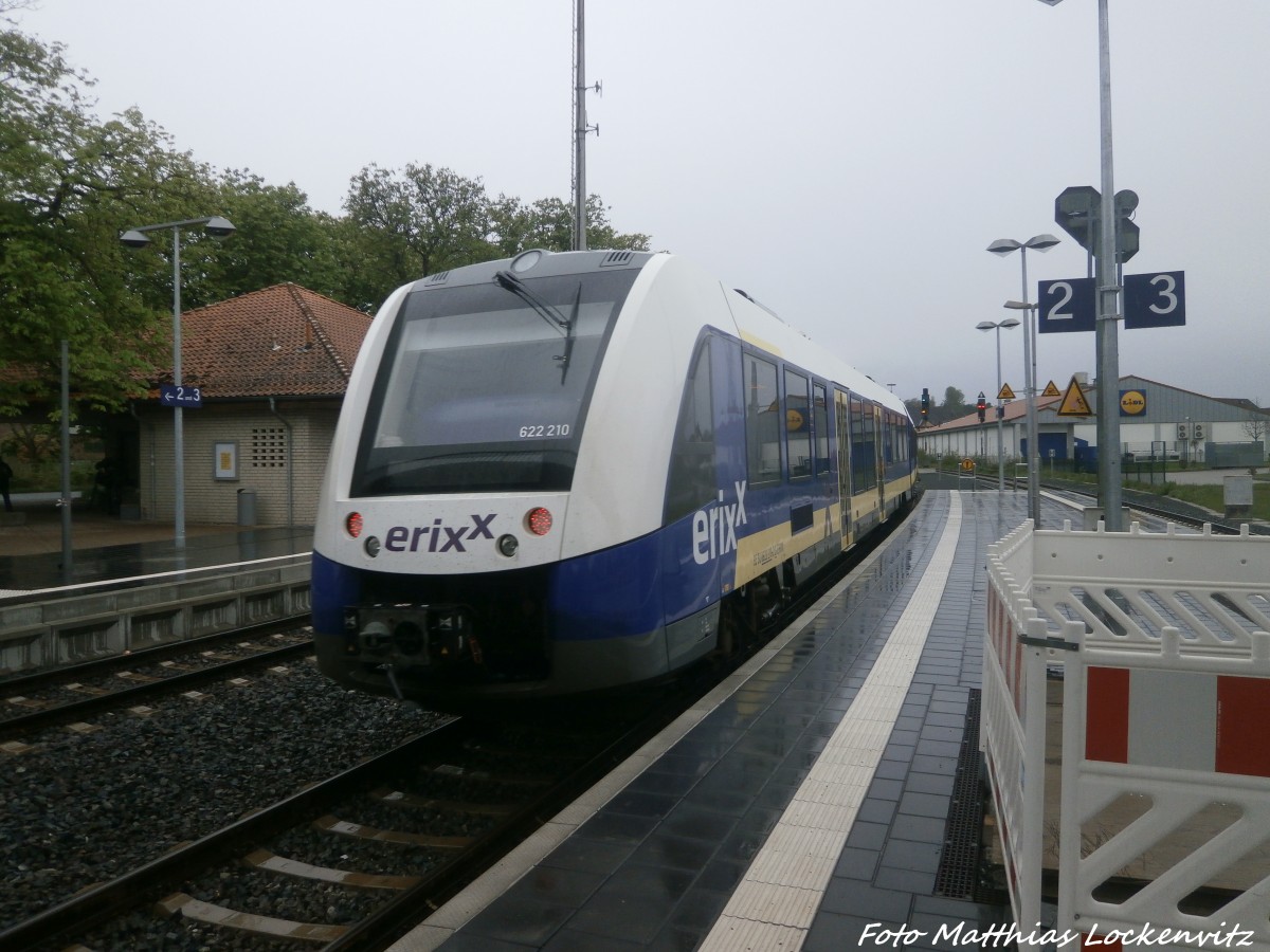 Erixx 622 210 / 710 beim verlassen des Bahnhof Viennenburg am 30.4.15