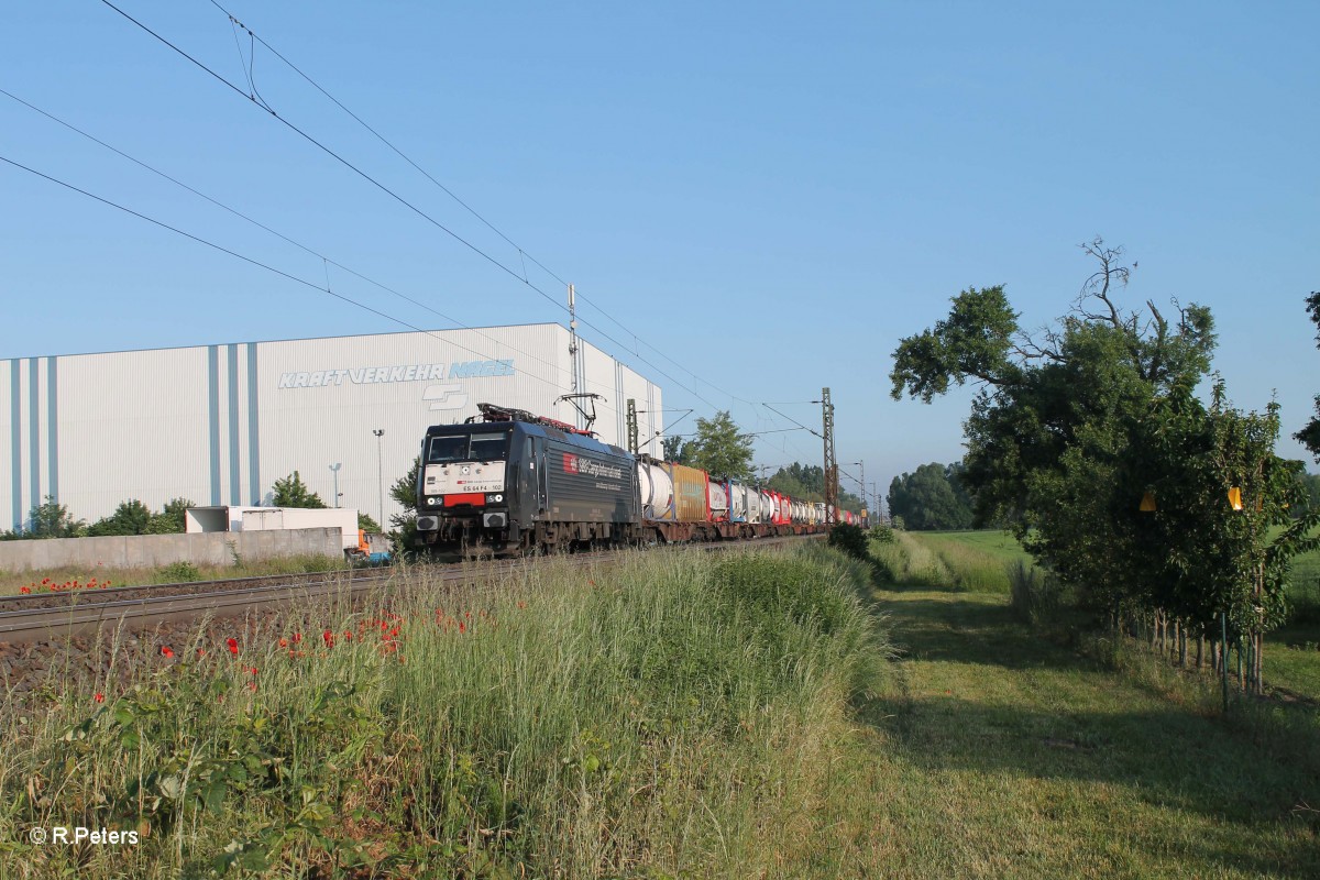 ES64 F4 102 mit einem KLV kurz vor Groß-Gerau. 20.05.15