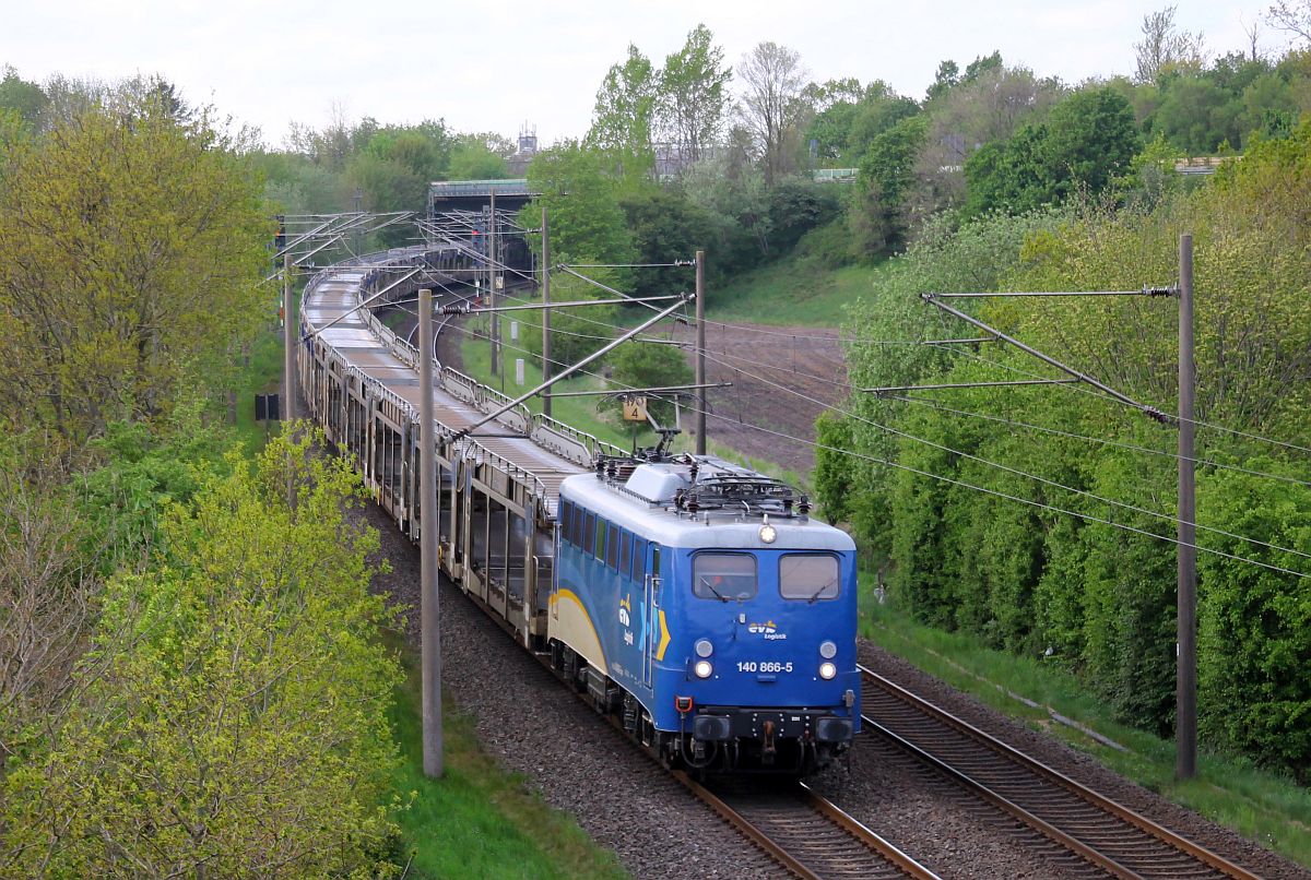 EVB 140 866 mit BLG Autotransportwagenzug Ausf. Flensburg-Weiche 12.05.2022