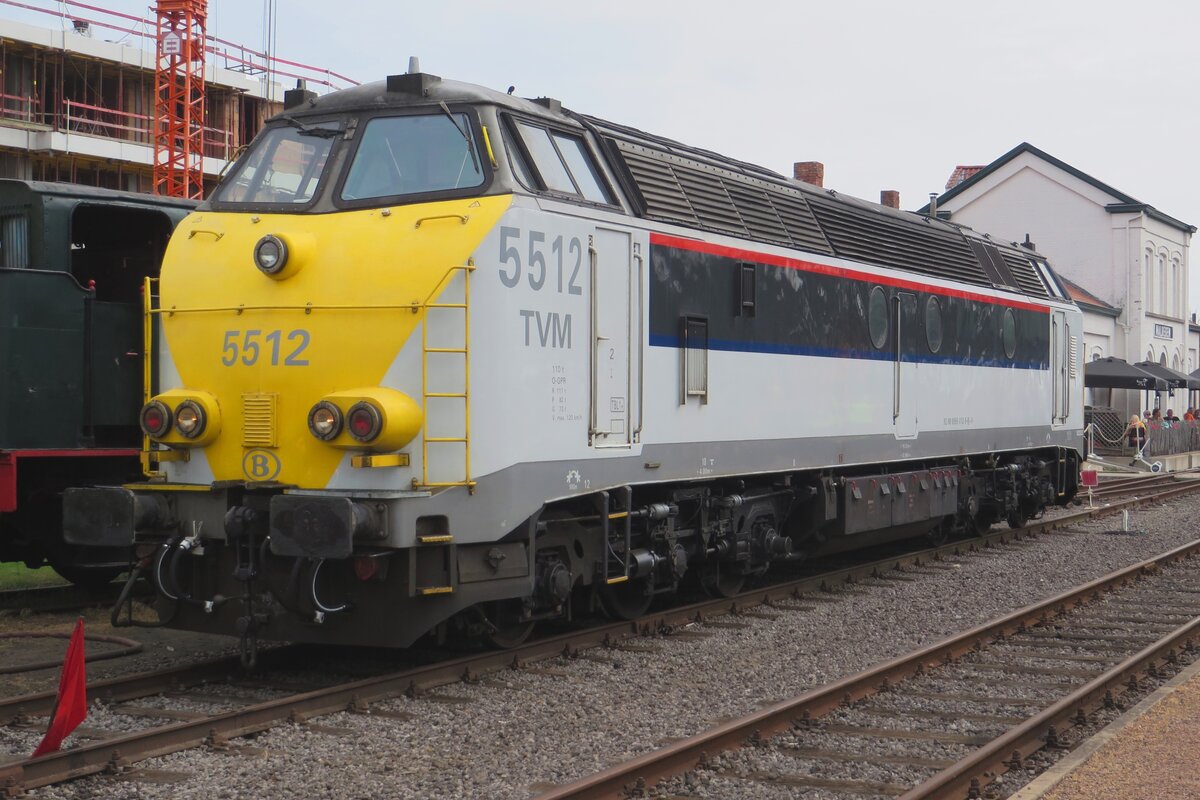 Ex-NMBS 5512 steht am 6 Mai 2023 bei der SCM in Maldegem während die jahrliche Dampftage.