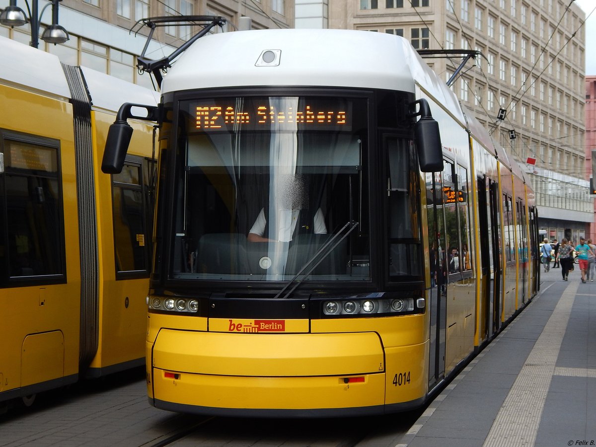 Flexity Nr. 4014 der BVG in Berlin