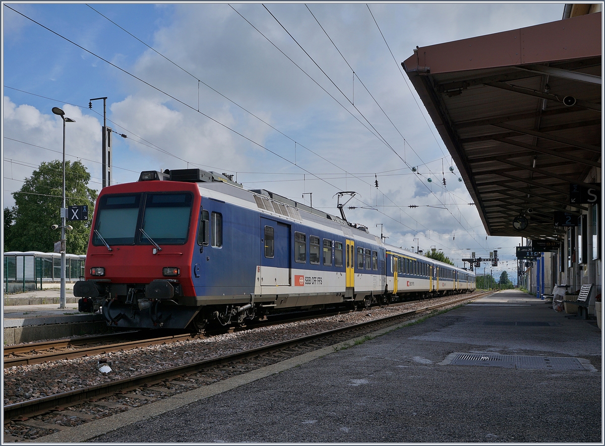 Frasne, Endstation des RE / TER von Neuchâtel - hier besteht Anschluss an und vom TGV nach Paris.

13. Aug. 2019