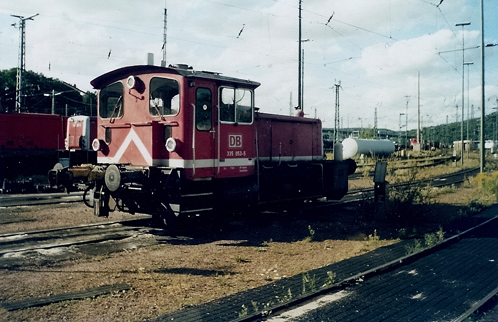 F�r Verschubarbeiten im Bh Saarbr�cken war 335 053 Verantwortlich.