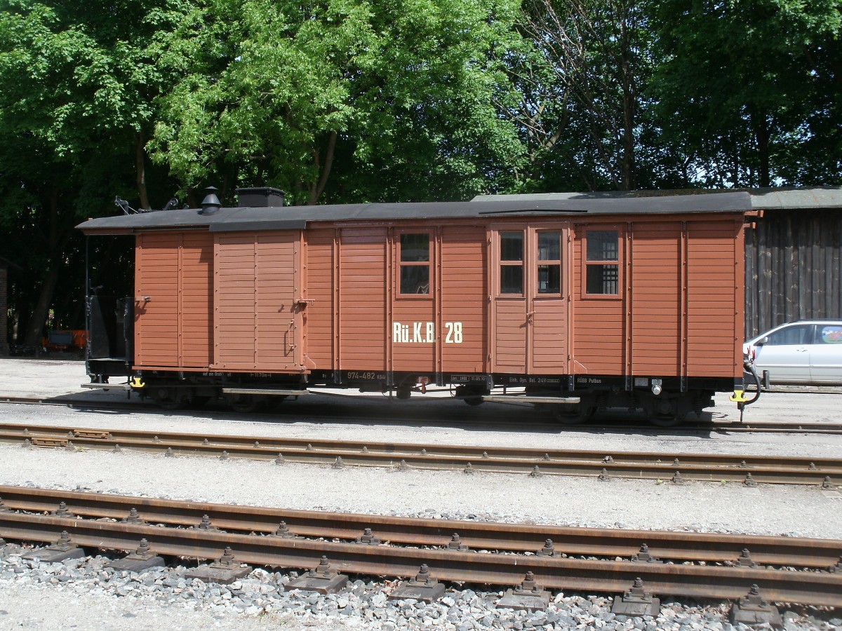 Gep�ckwagen Nr.28 vom R�gener Traditionszug,am 05.Juni 2013,in Putbus.