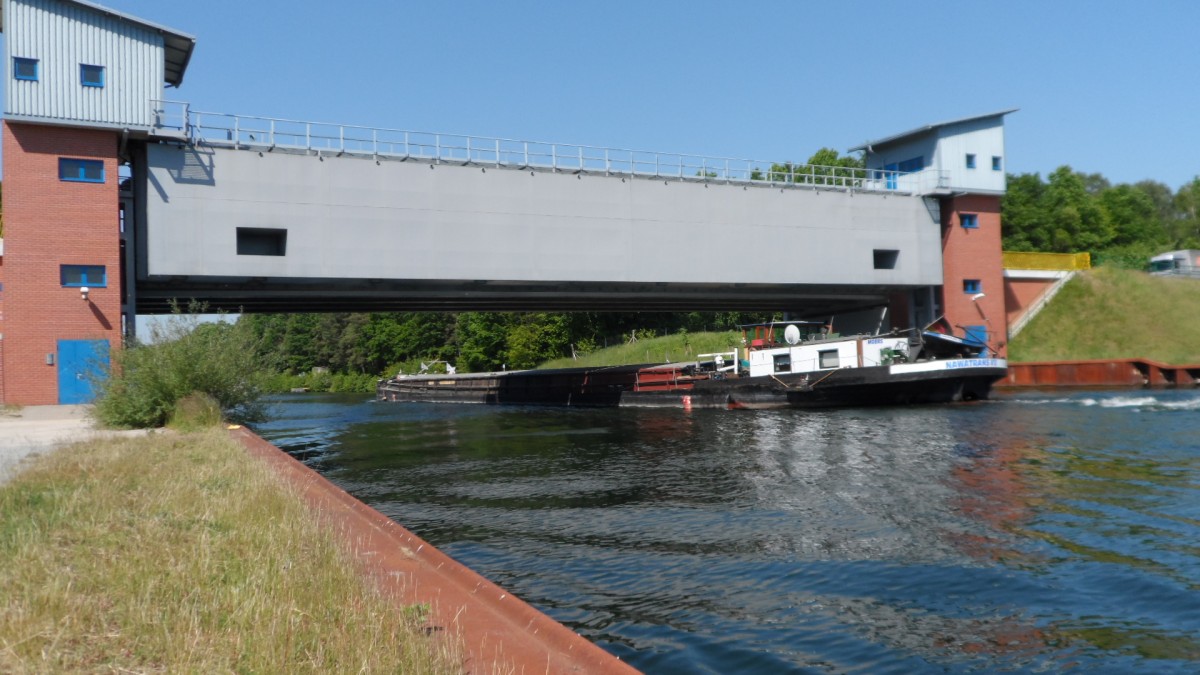 GMS  NAWATRANS VII  im Oder - Havel - Kanal bei Marienwerder am 22.05.14 um 11:06 Uhr. Fahrt in Richtung Lehnitz. Bild 2.