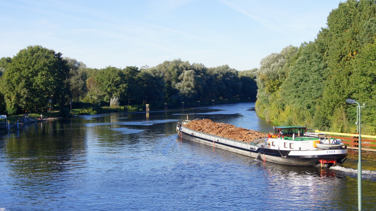 GMS ULLA aus Frstenwalde am 29.09.2013 um 09:30 nach verlassen der Schleuse Kleinmachnow